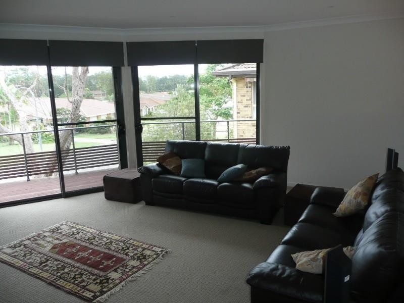 24 Scarborough Way, Dunbogan NSW 2443