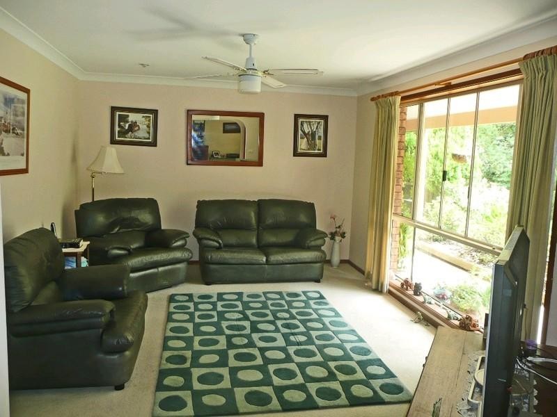 21 Scarborough Way, Dunbogan NSW 2443