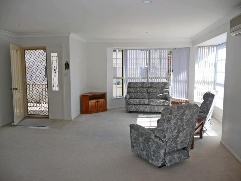 1/10 McLennan Street, Laurieton NSW 2443