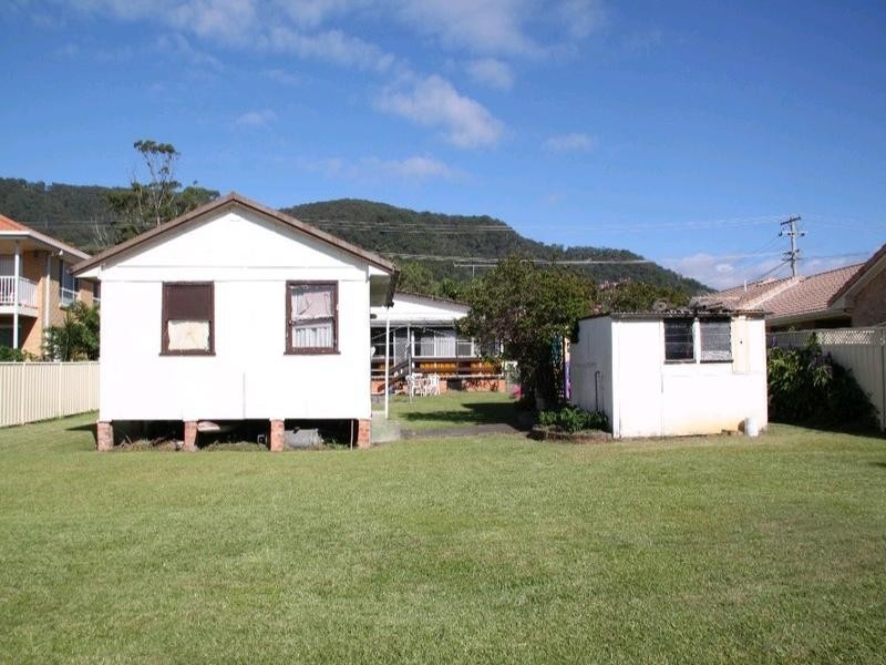 27 Lake Street, Laurieton NSW 2443