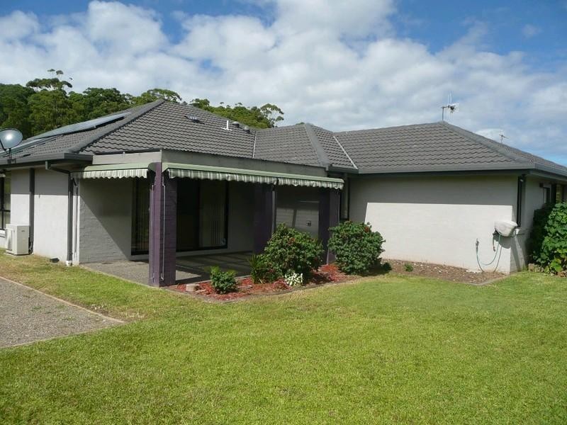 8 Hungerford Place, Bonny Hills NSW 2445