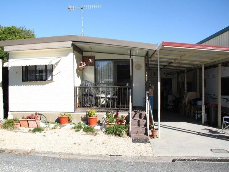 Van Arnott Street, Laurieton NSW 2443
