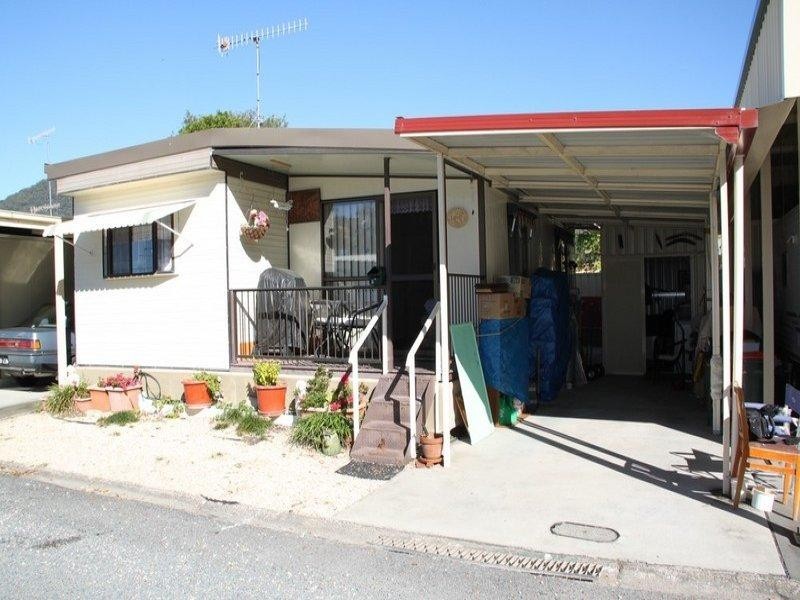 Van Arnott Street, Laurieton NSW 2443
