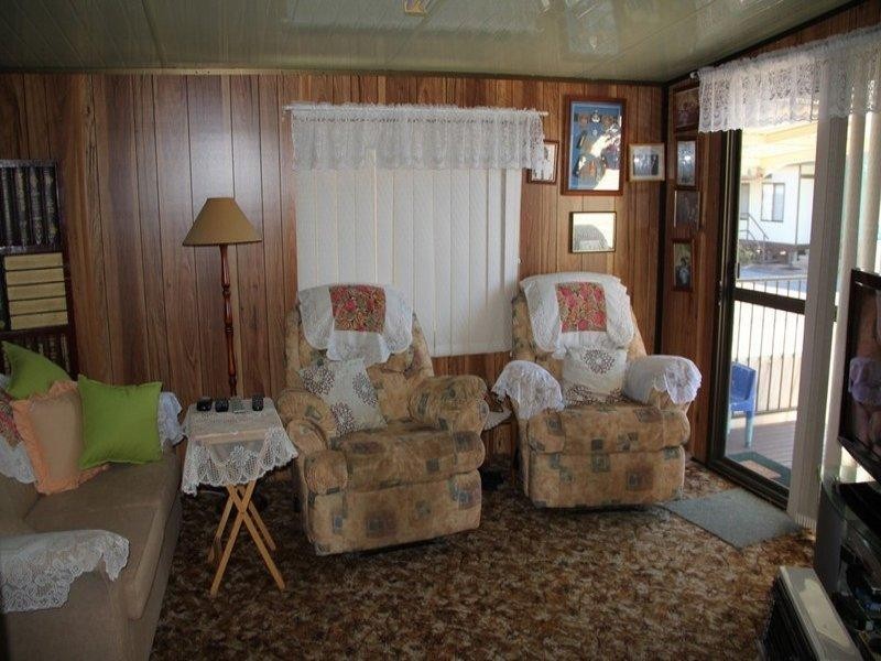 Van Arnott Street, Laurieton NSW 2443