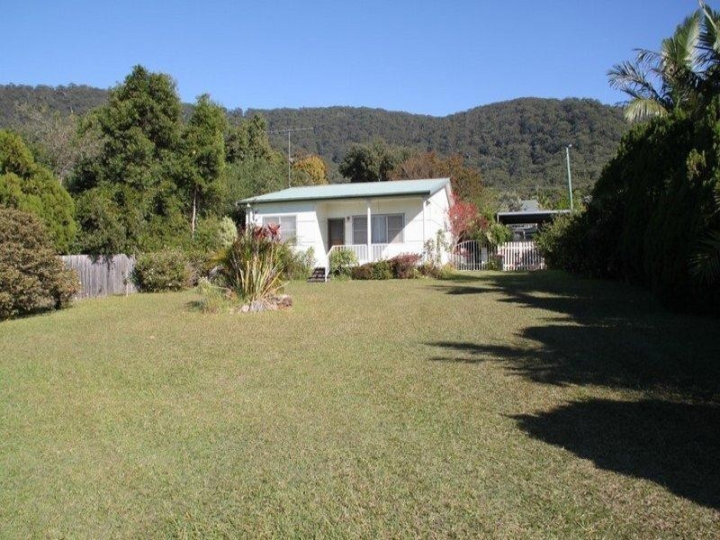 92 Lord Street, Laurieton NSW 2443