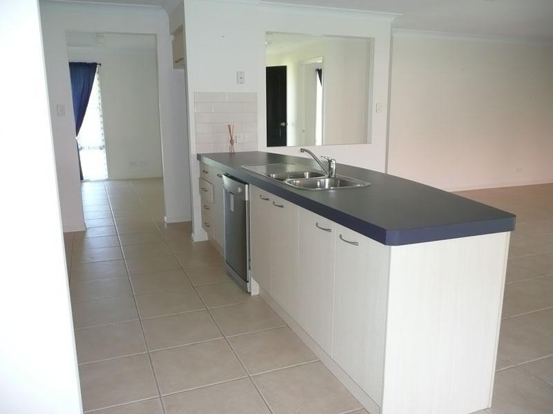 2 Alexander Close, Dunbogan NSW 2443
