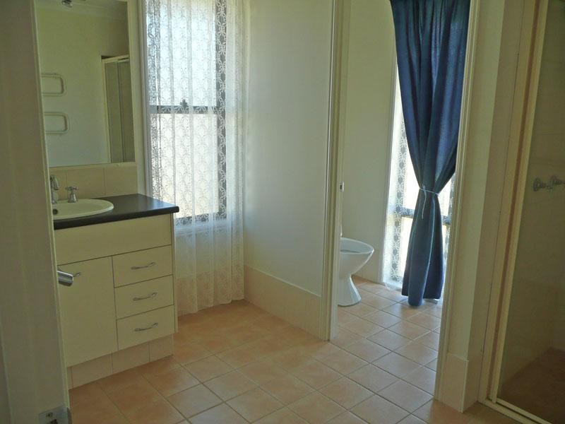 2 Alexander Close, Dunbogan NSW 2443