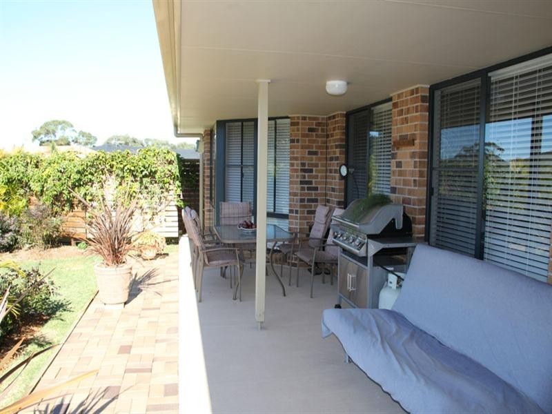 8 Alexander Close, Dunbogan NSW 2443