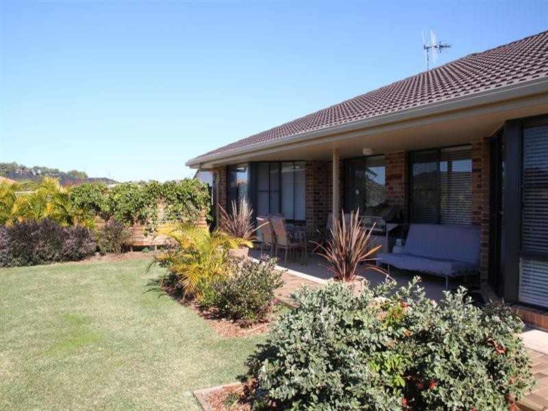 8 Alexander Close, Dunbogan NSW 2443