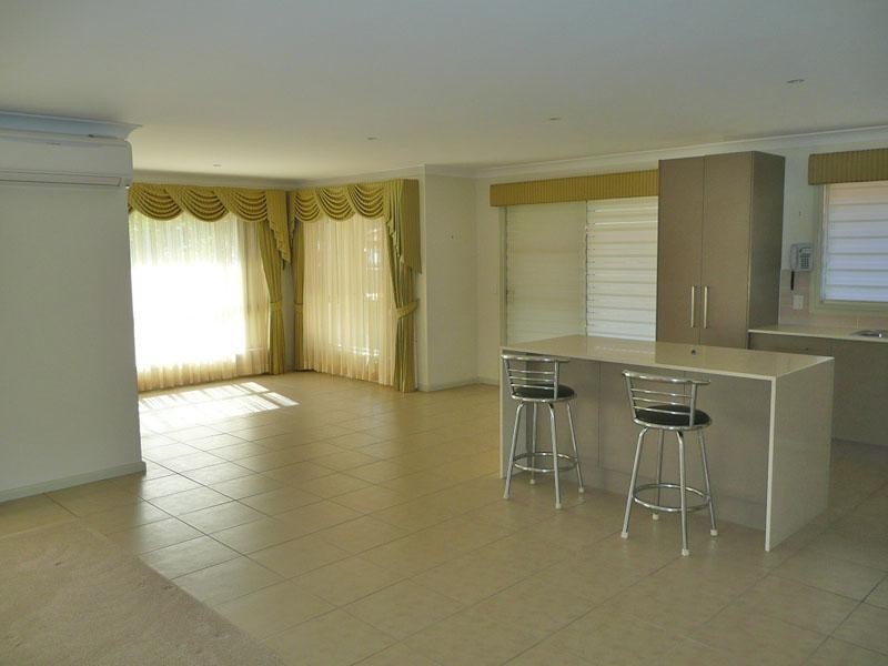 4/15 Eagle Place, Lake Cathie NSW 2445