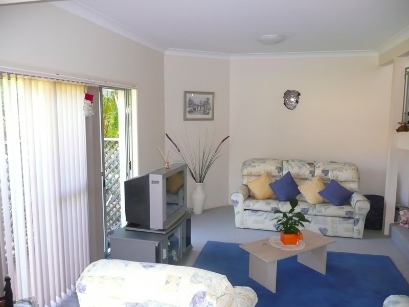 2/20 Tunis Street, Laurieton NSW 2443