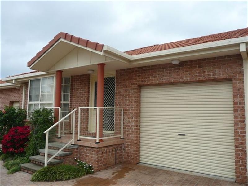 2/10 McLennan Street, Laurieton NSW 2443