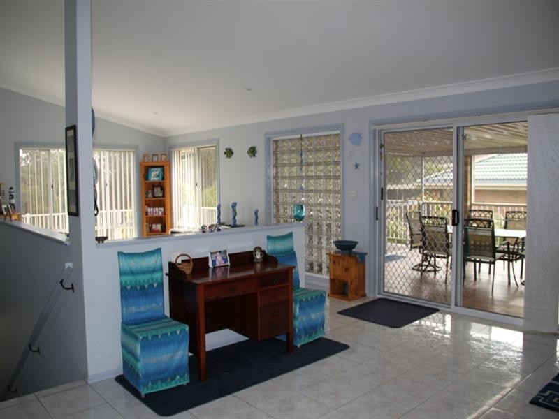 18 Alexander Close, Dunbogan NSW 2443