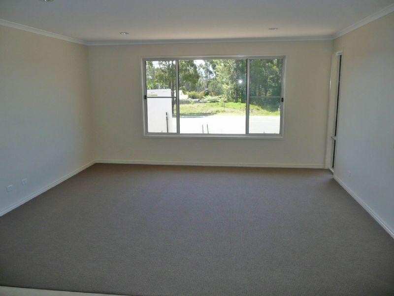 19 Fairwinds Avenue, Laurieton NSW 2443