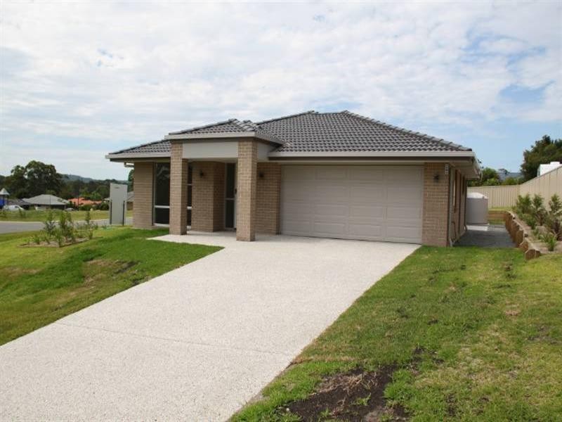 19 Fairwinds Avenue, Laurieton NSW 2443