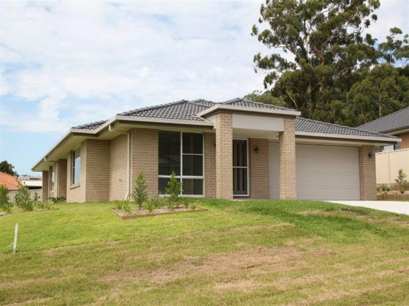 19 Fairwinds Avenue, Laurieton NSW 2443