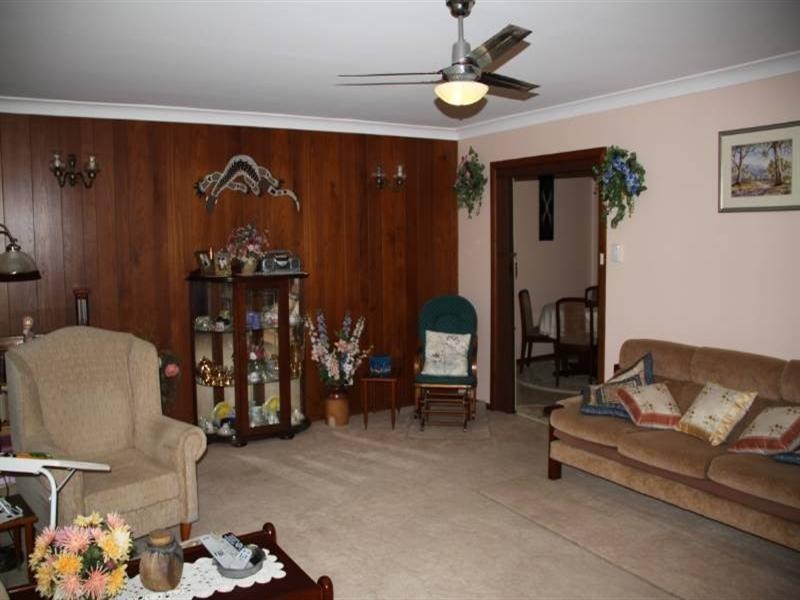 25 Castle Street, Laurieton NSW 2443