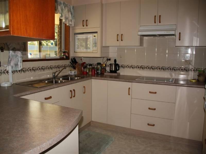 25 Castle Street, Laurieton NSW 2443