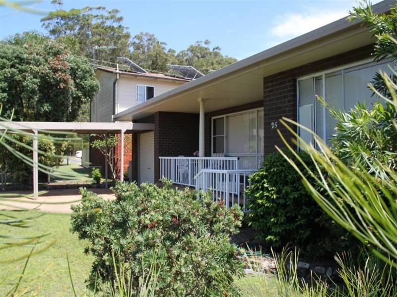 25 Castle Street, Laurieton NSW 2443