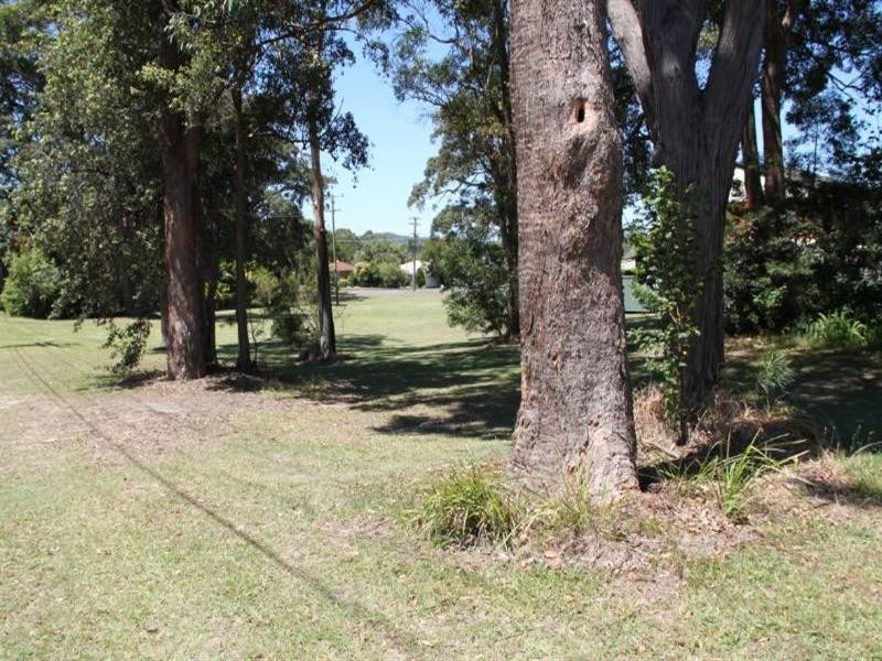 9 Peach Grove, Laurieton NSW 2443