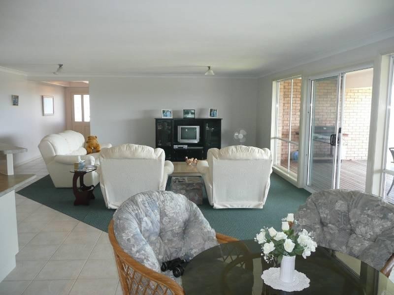 3 Crows Nest Close, Laurieton NSW 2443