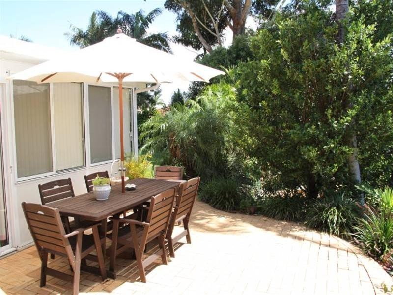 37 Waterview Crescent, Laurieton NSW 2443