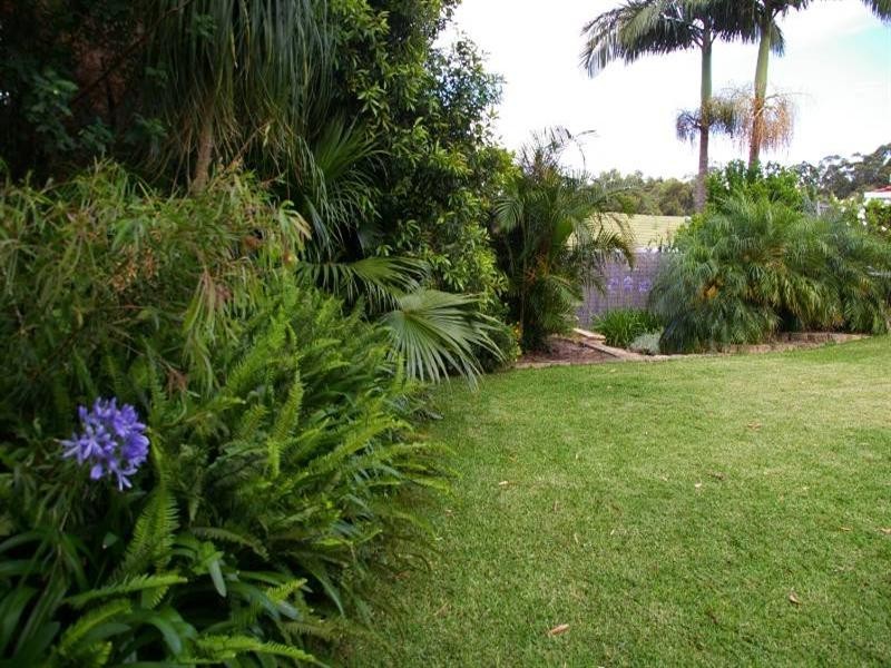 37 Waterview Crescent, Laurieton NSW 2443