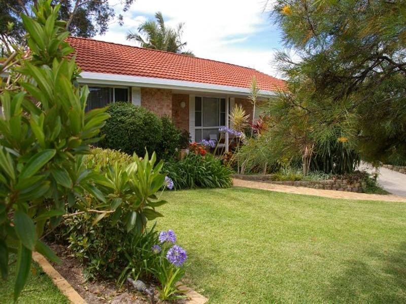 37 Waterview Crescent, Laurieton NSW 2443