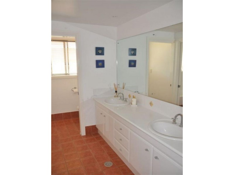 16 Reliance Crescent, Laurieton NSW 2443