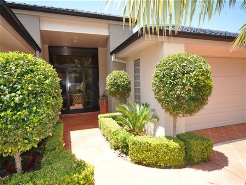 16 Reliance Crescent, Laurieton NSW 2443