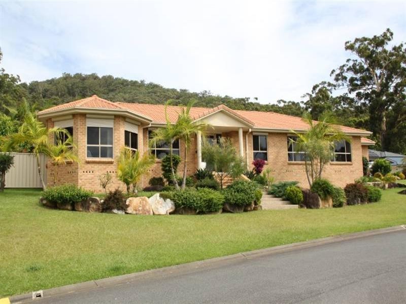 15 Fairwinds Avenue, Laurieton NSW 2443