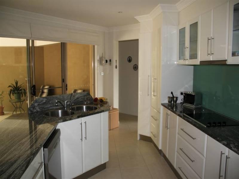 15 Fairwinds Avenue, Laurieton NSW 2443