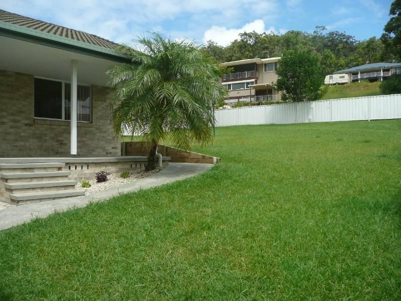 4 Ellerslie Crescent, Laurieton NSW 2443