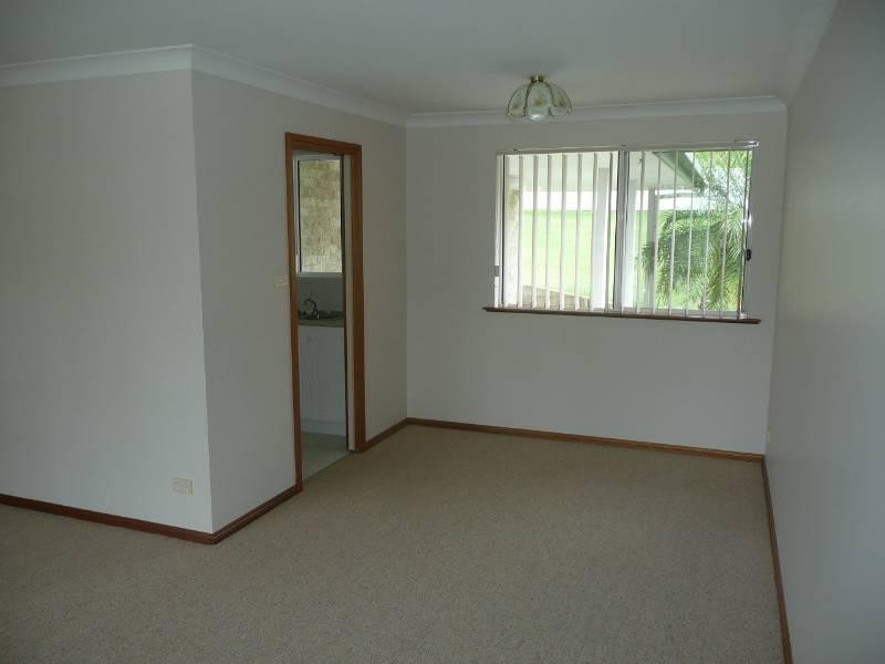 4 Ellerslie Crescent, Laurieton NSW 2443