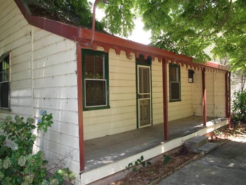 16 Thomas Street, Johns River NSW 2443