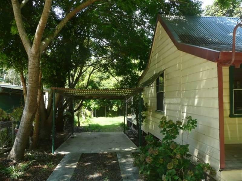 16 Thomas Street, Johns River NSW 2443