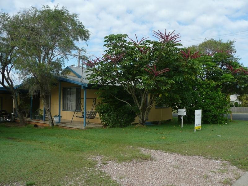 18 The Parade, North Haven NSW 2443