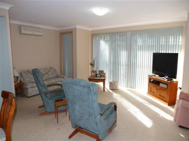 2/14 Blackbutt Crescent, Laurieton NSW 2443
