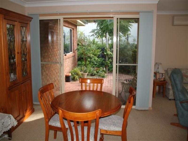 2/14 Blackbutt Crescent, Laurieton NSW 2443