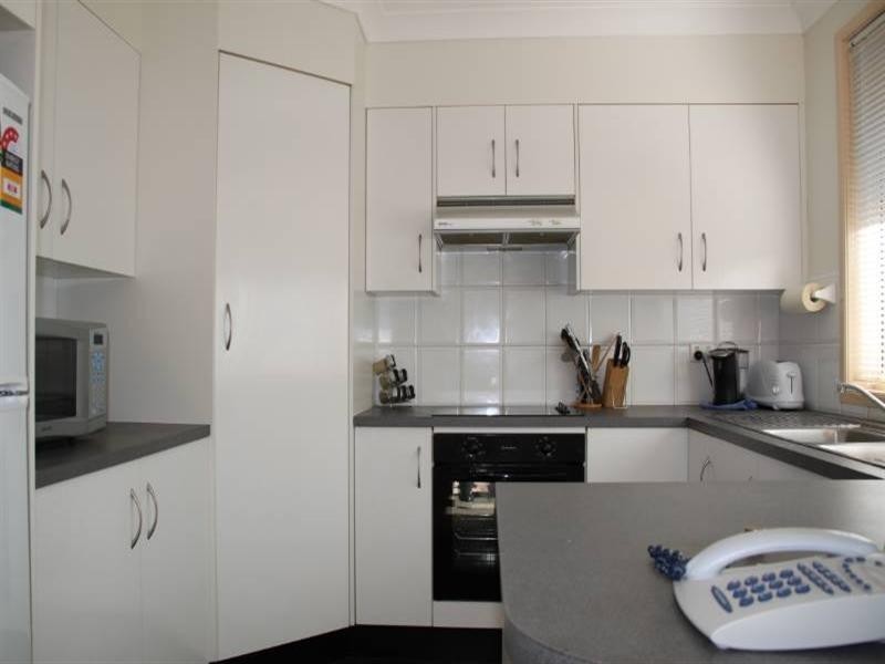 2/57 st Albans Way, Laurieton NSW 2443