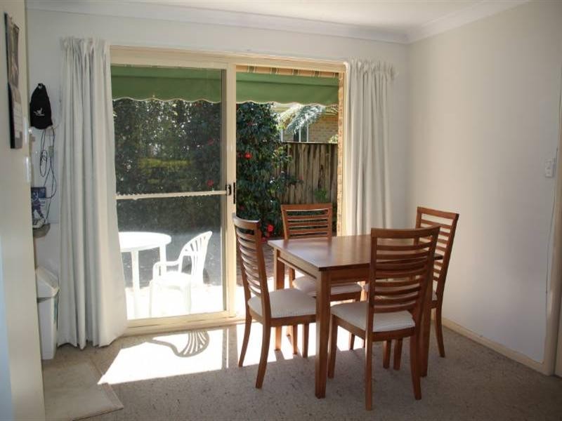 2/57 st Albans Way, Laurieton NSW 2443