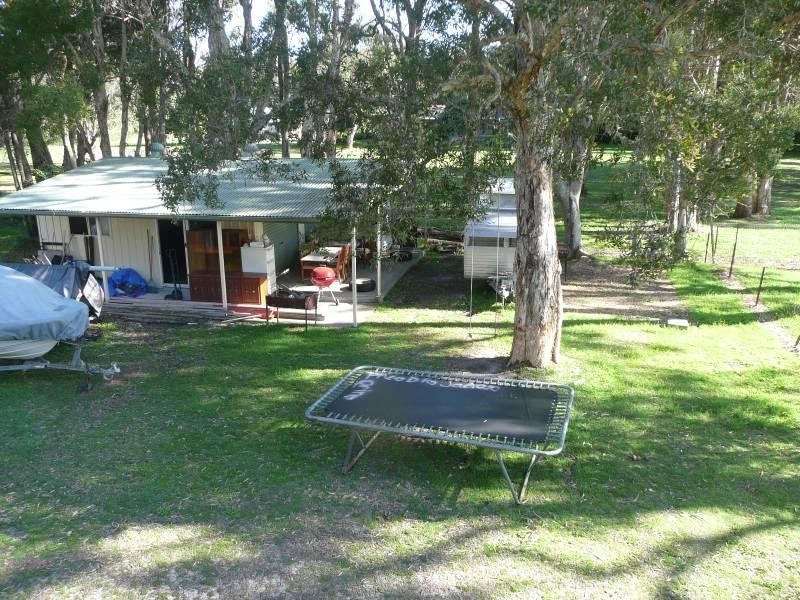 18 Bell Street, Dunbogan NSW 2443