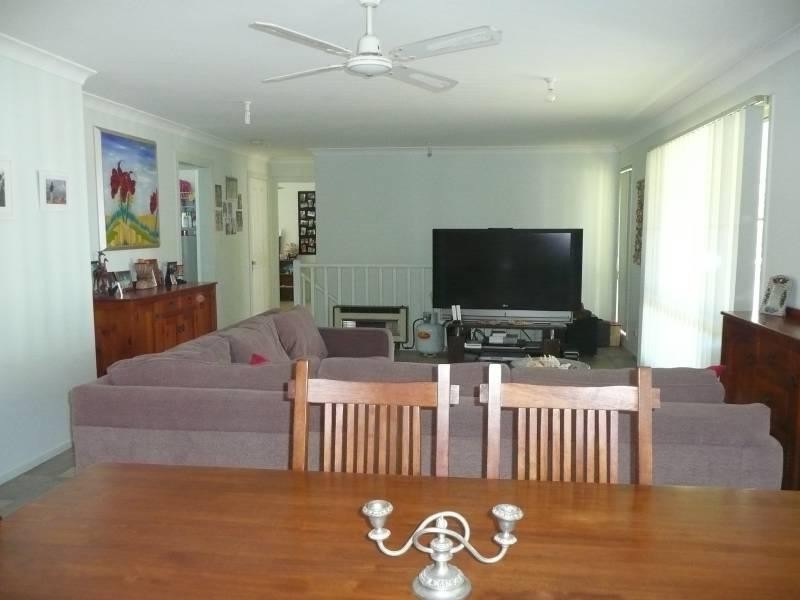 18 Bell Street, Dunbogan NSW 2443