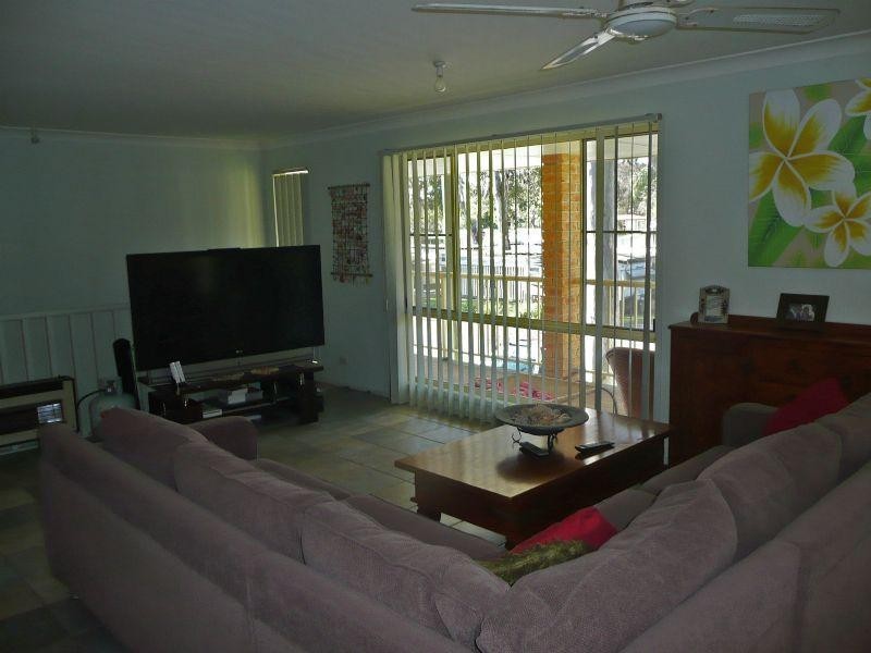 18 Bell Street, Dunbogan NSW 2443