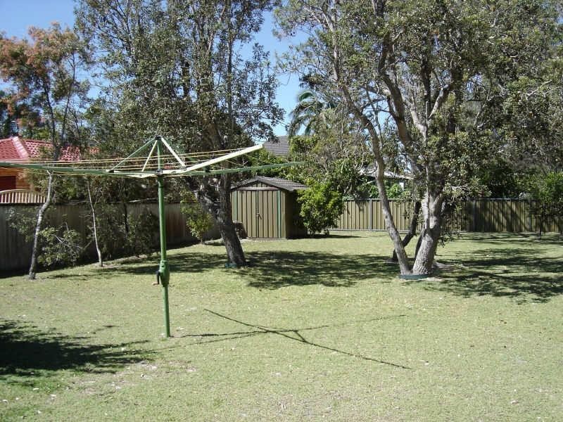 4 Bayside Avenue, North Haven NSW 2443