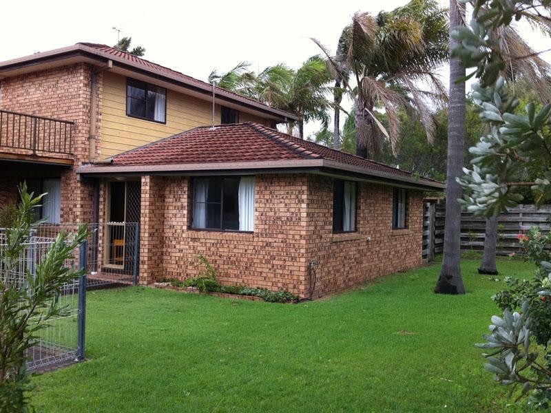 2/5 Hope Close, Dunbogan NSW 2443