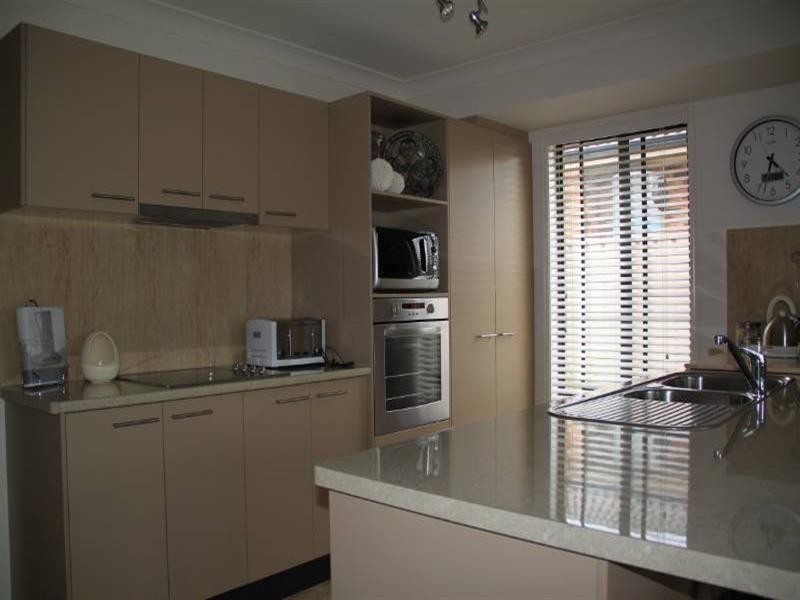 8 Alexander Close, Dunbogan NSW 2443