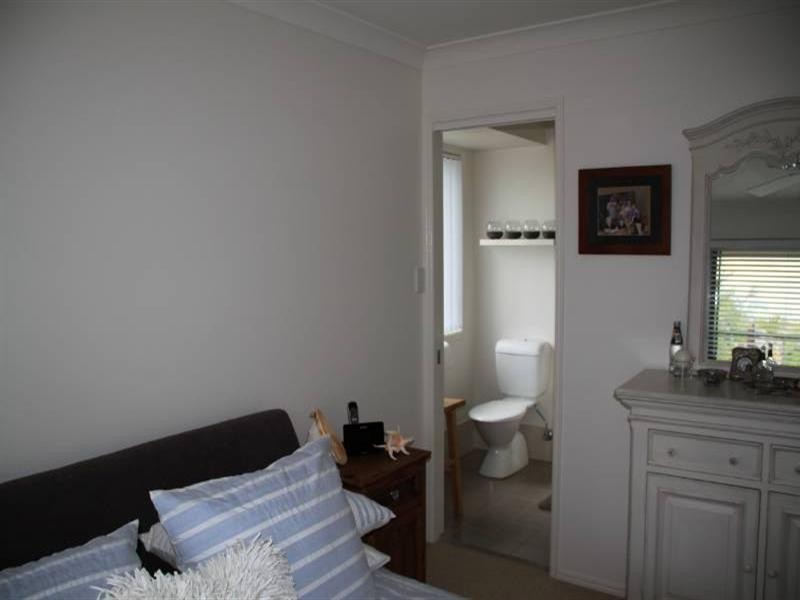 8 Alexander Close, Dunbogan NSW 2443