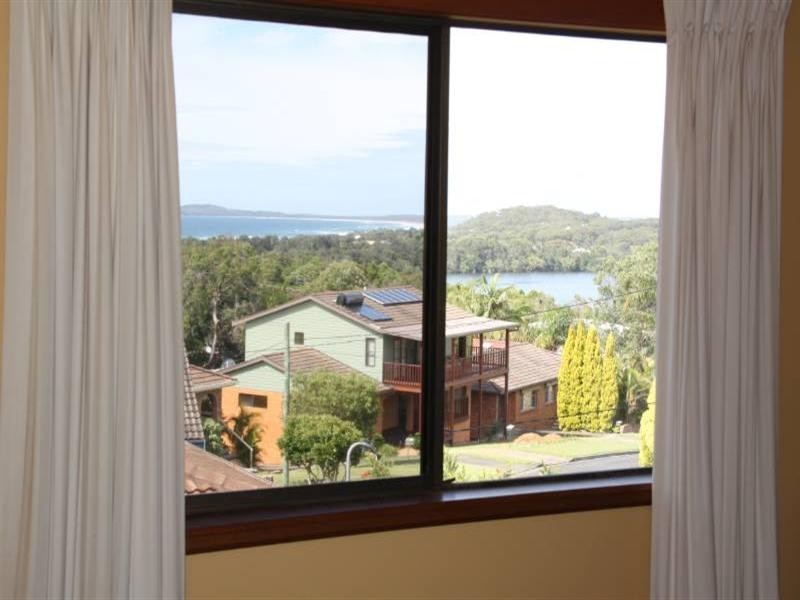 18 Bergalia Crescent, Camden Head NSW 2443