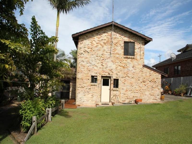 18 Bergalia Crescent, Camden Head NSW 2443